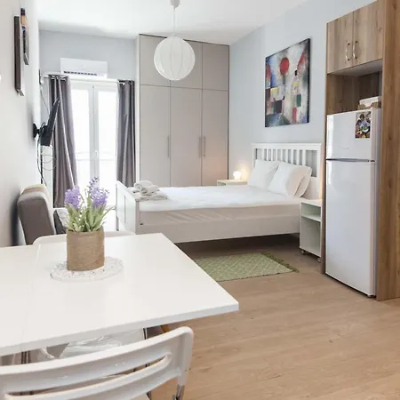 Fresh Exarcheia Studio With Balcony & Style Apartment Athens