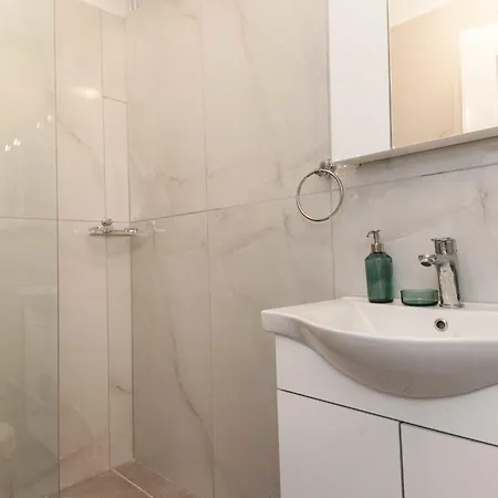 Fresh Exarcheia Studio With Balcony & Style * Athens